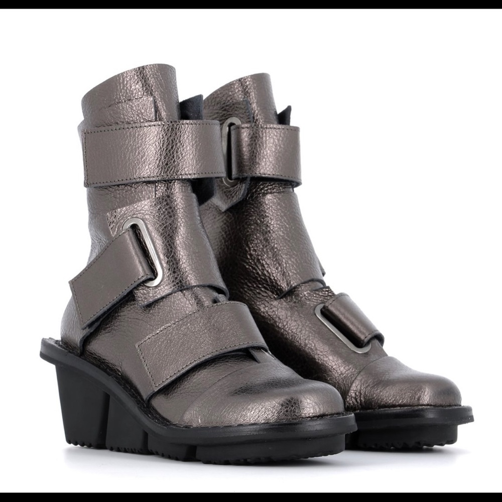 TRIPPEN ankle boots